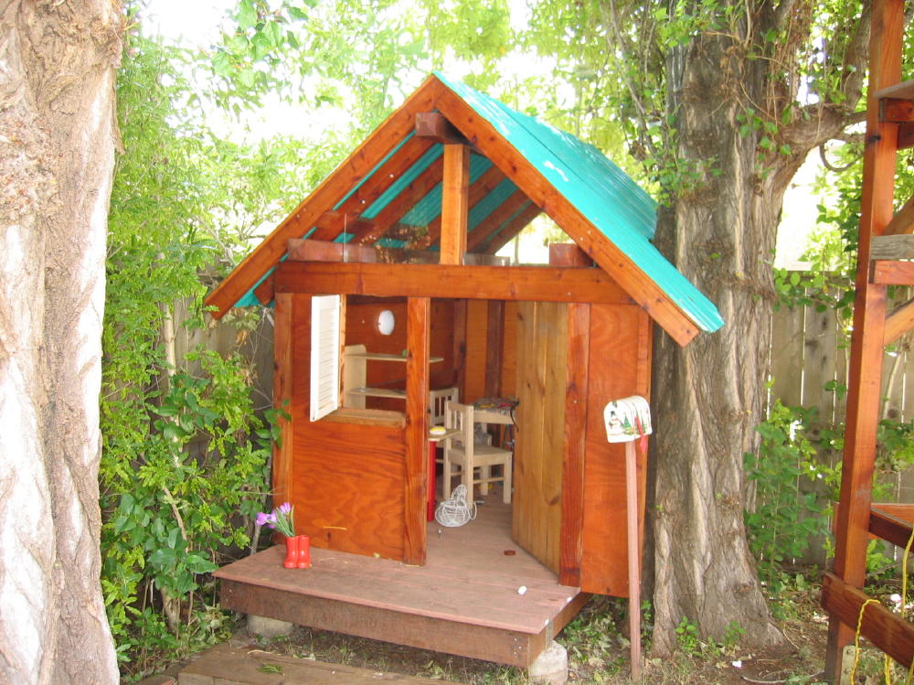 playhouse front